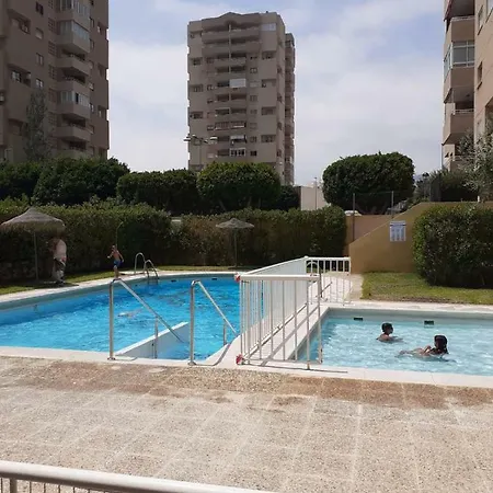 Apartamento En Calle Ciruelo *