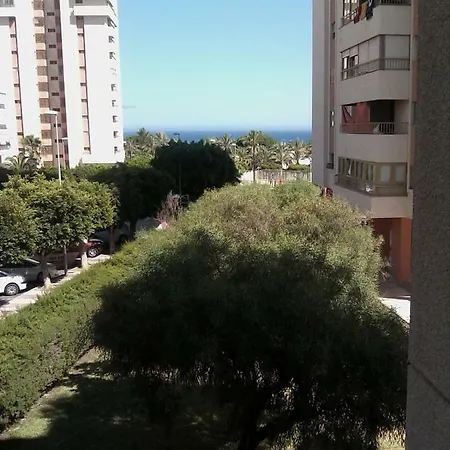 Apartamento En Calle Ciruelo Almería